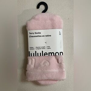 Lululemon NWT Light Pink Terry Socks Heart & spell out design Size L